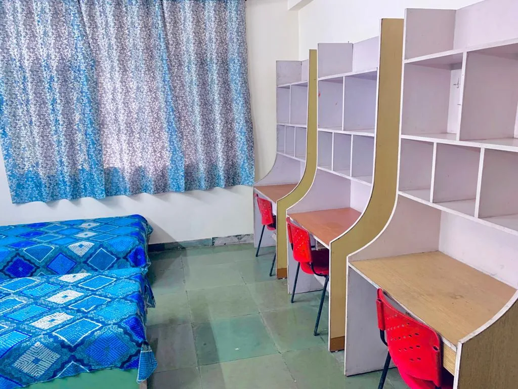 Royal Paradise Boys Hostel (Campus-4)