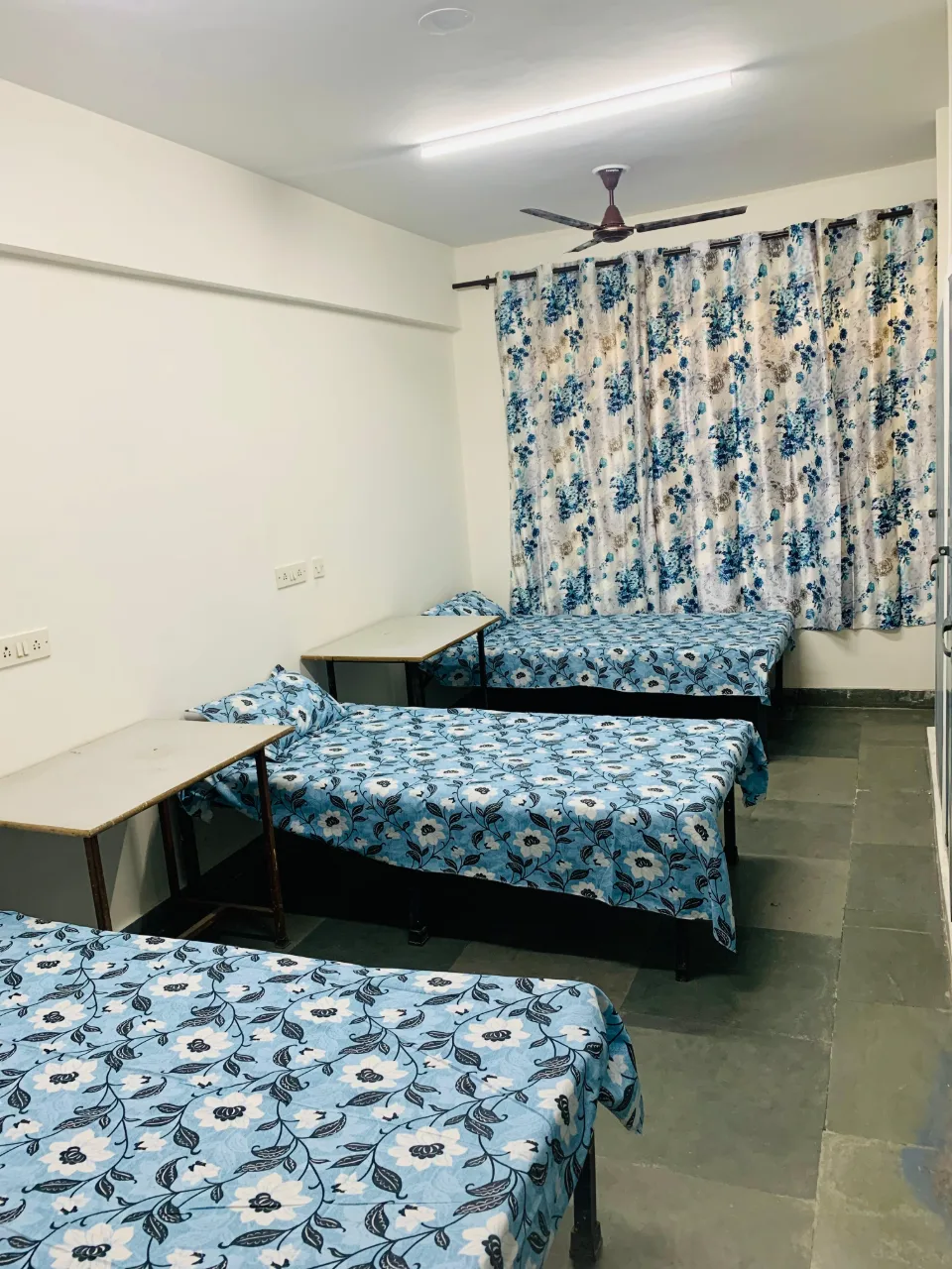 Royal Paradise Boys Hostel (Campus-1)