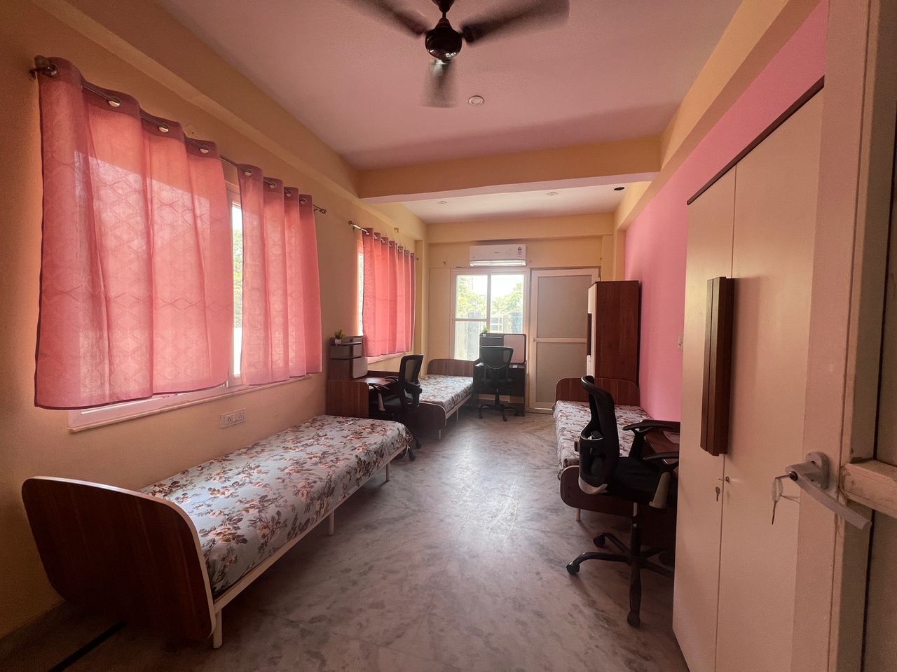 Hostel photo 5