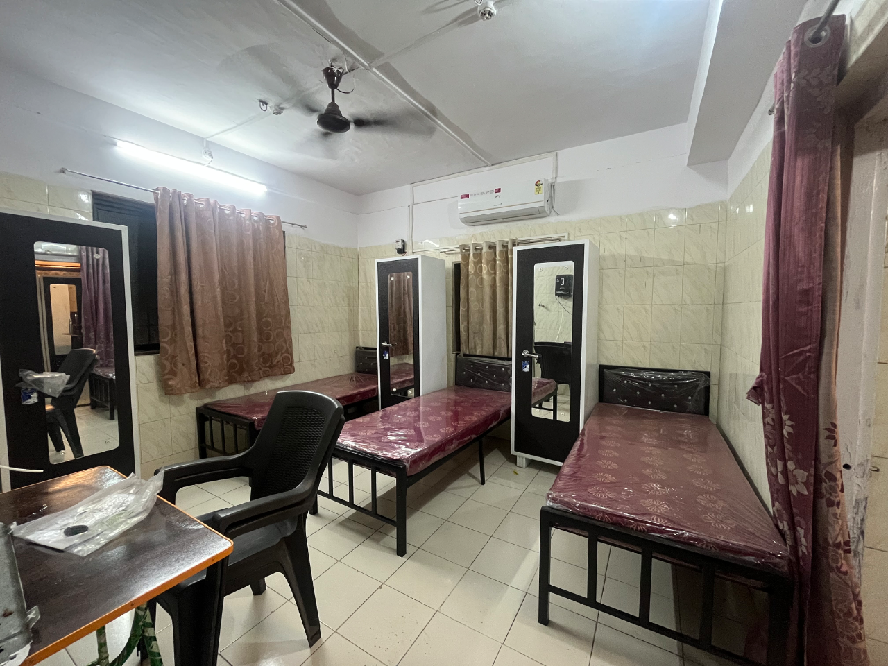 Hostel photo 2