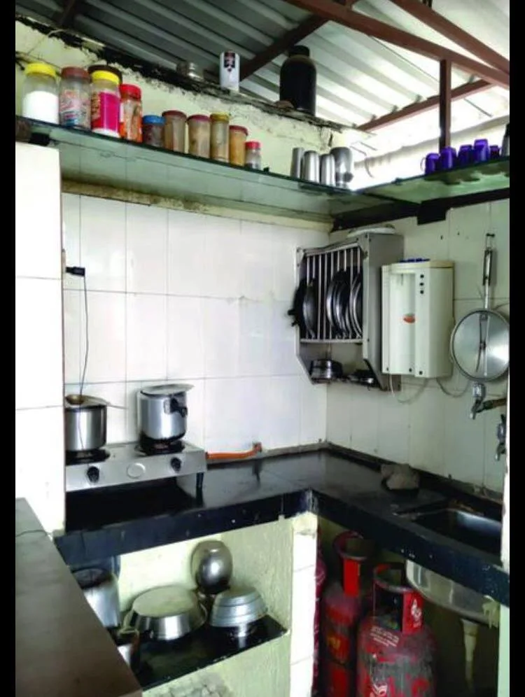 PG Hostels For Boys in Andheri East room in Mumbai