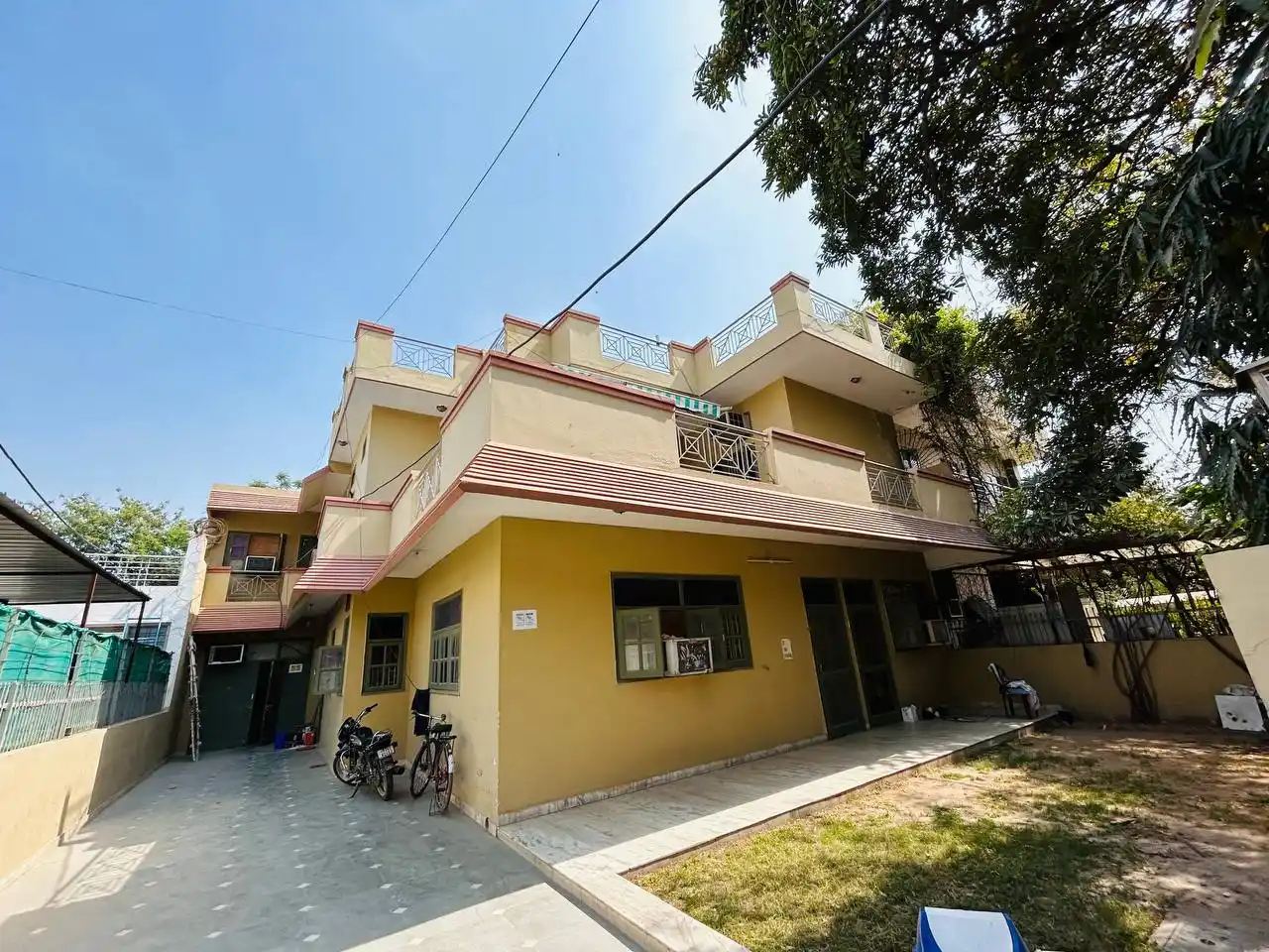 Sunshine Girls Hostel