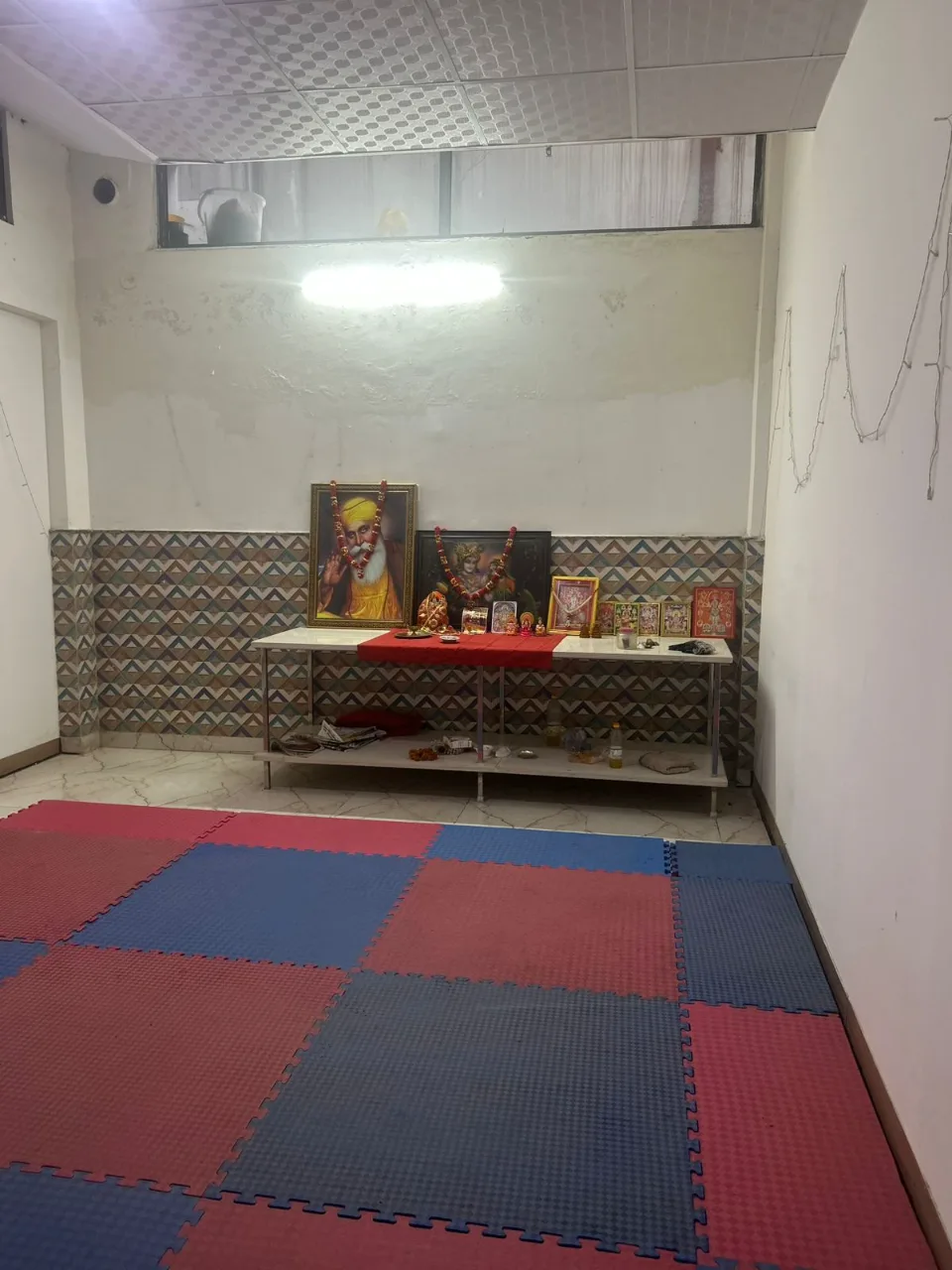 Royal Paradise Premium Girls Hostel (Campus-8)